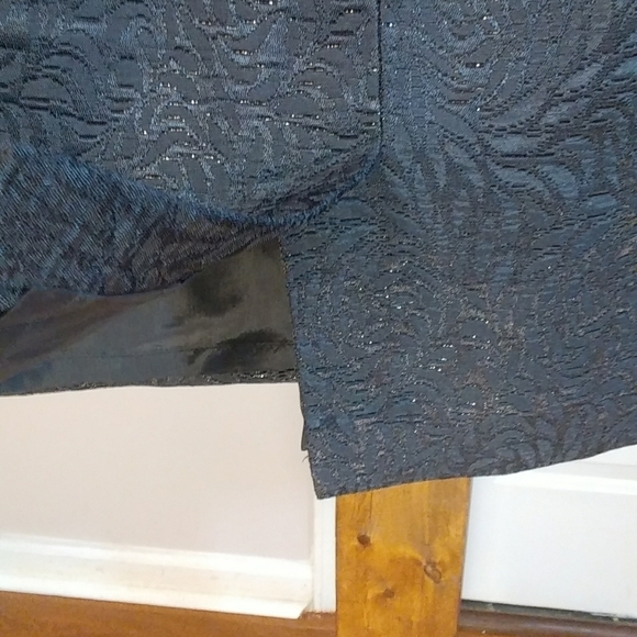 Ann Taylor Loft Black Jacquard Metallic Sliver Hint Shimmer Mini Skirt Size 14 - Picture 6 of 11